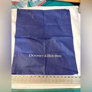 Dooney and Bourke large dusty bag approximately ( 21 1/2” tall x 18”‎ wide )